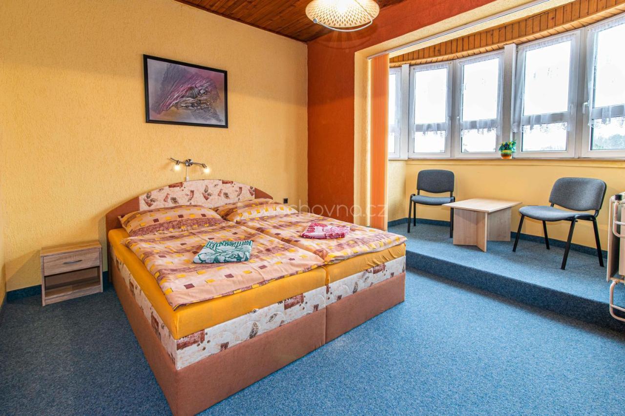 Pension Astoria Klášterec nad Ohří Exterior foto