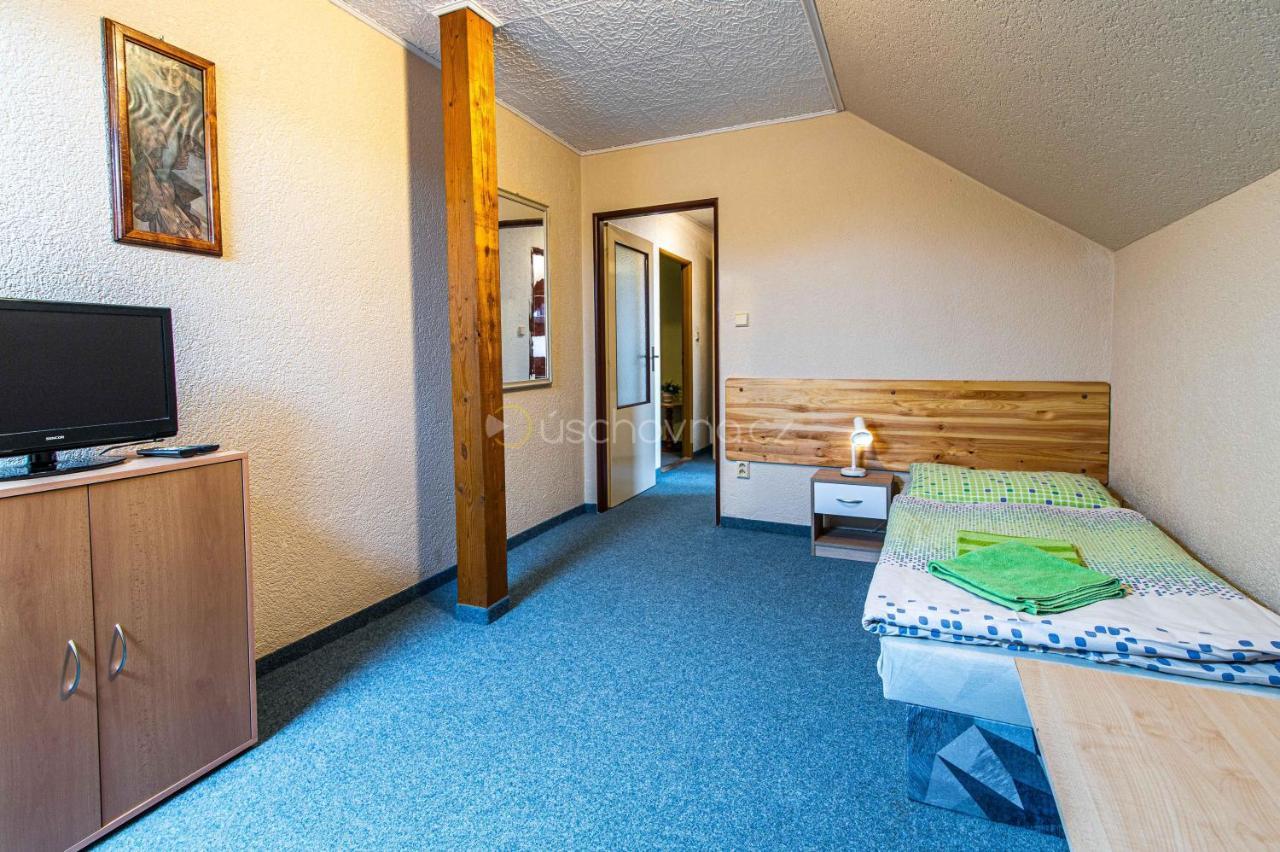 Pension Astoria Klášterec nad Ohří Exterior foto